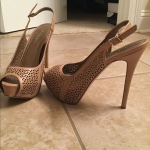 BCBG 5in heels